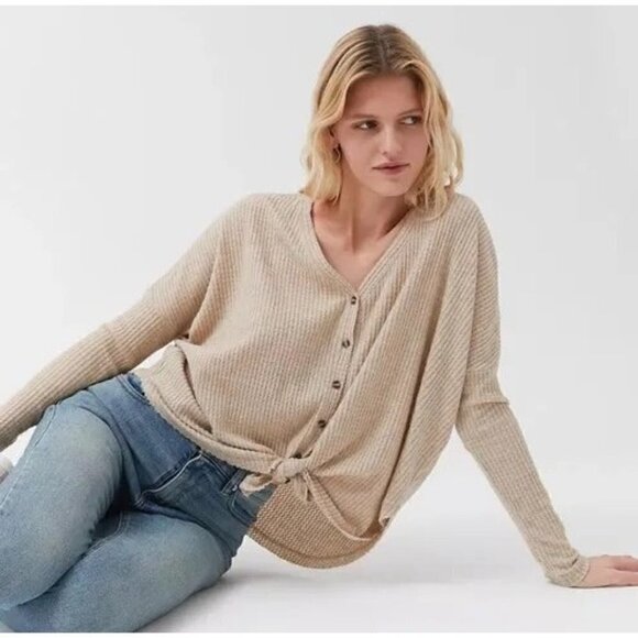 Urban Outfitters UO Out From Under Beige Jojo Button Down Thermal Long Sleeve S - Picture 1 of 5